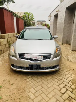Nissan Altima 2009 Silver