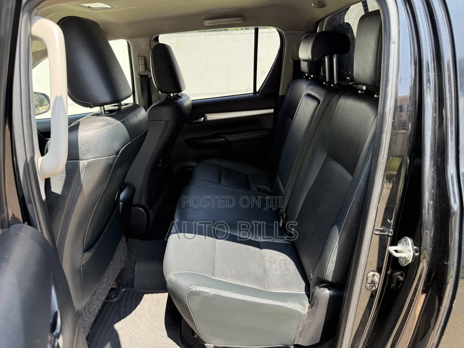 Toyota Hilux SR5+ 4x4 2019 Black