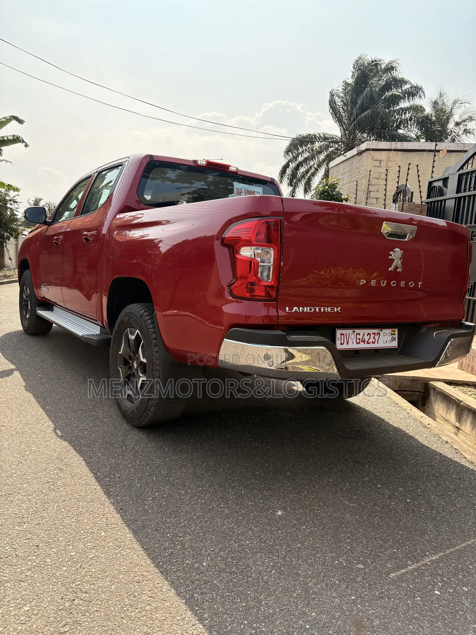 Peugeot Landtrek 2.4 Petrol Single Cab AWD 2024 Red