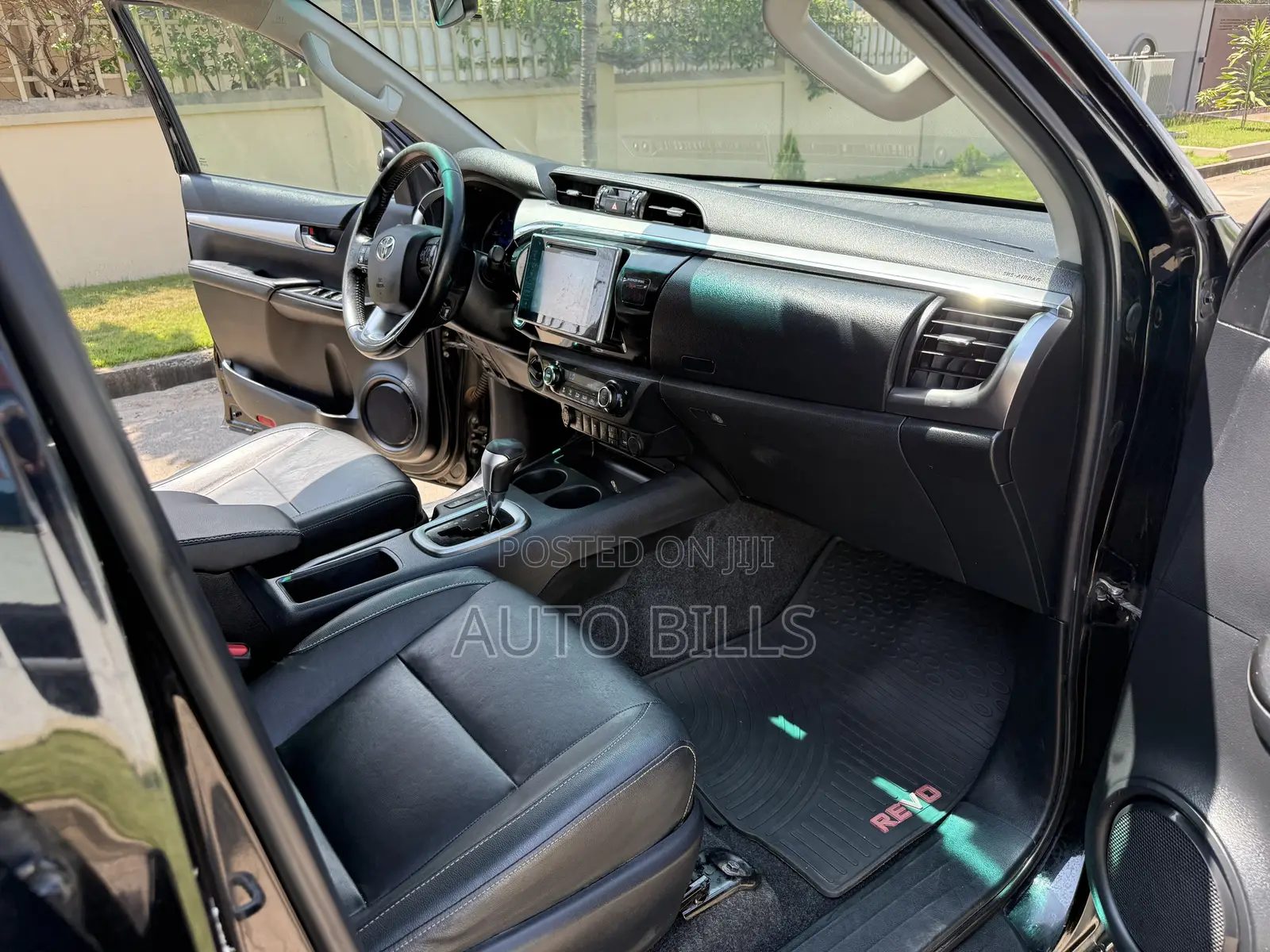 Toyota Hilux SR5+ 4x4 2019 Black