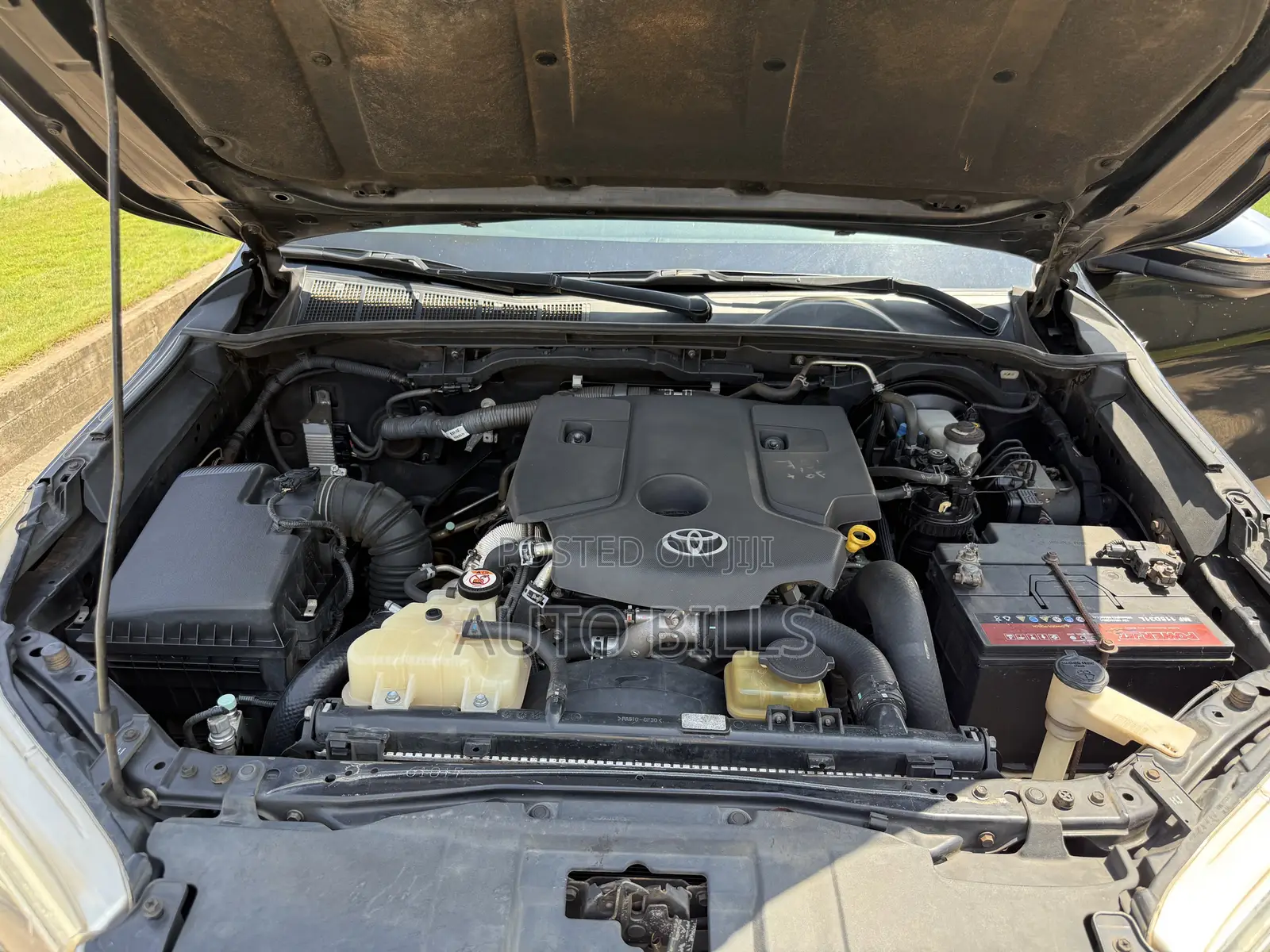 Toyota Hilux SR5+ 4x4 2019 Black