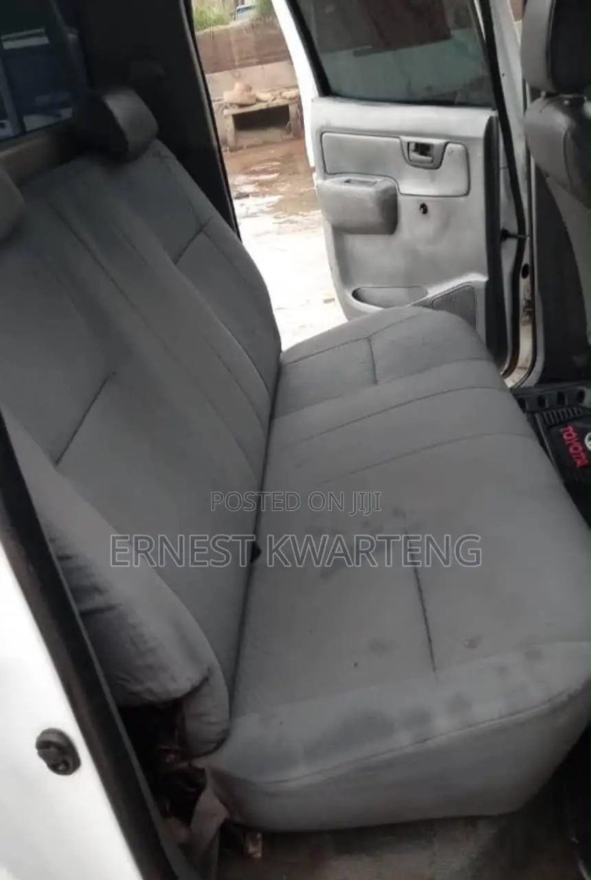 Toyota Hilux 2014 White