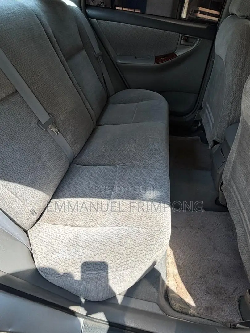 Toyota Corolla 2004 Silver