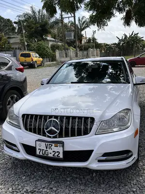 Mercedes-Benz C250 2012 White