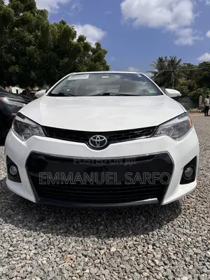 Toyota Corolla S 4dr Sedan (1.8L 4cyl CVT) 2016 White