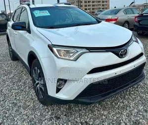 Toyota RAV4 2017 White