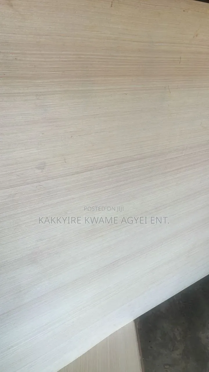 Plywood 1/8