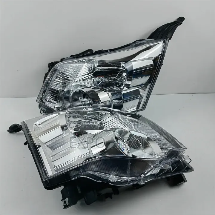 Headlights for Toyota Noah VOXY ZRR70W ZRR75 ZRR75G 2007-2010