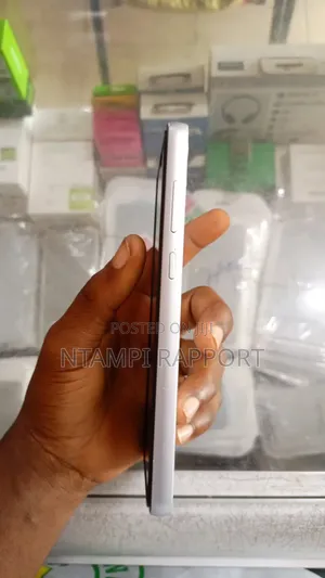 Samsung Galaxy A05 64 GB White
