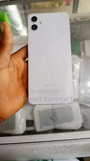 Samsung Galaxy A05 64 GB White