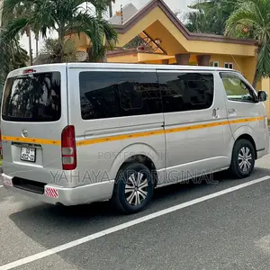 Toyota HiAce 2008 Silver
