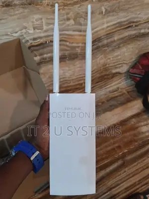 TP-Link TL-XAP3001GP Easy-to-Display Outdoor Wi-Fi 6 AP