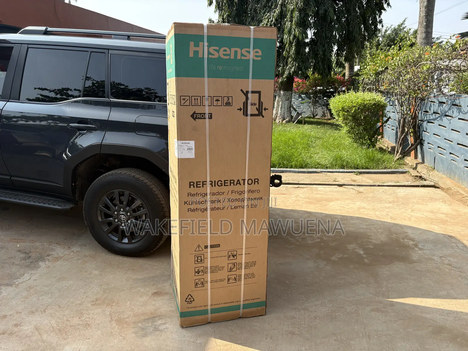Hisense Double Door Fridge With Dispenser 264L