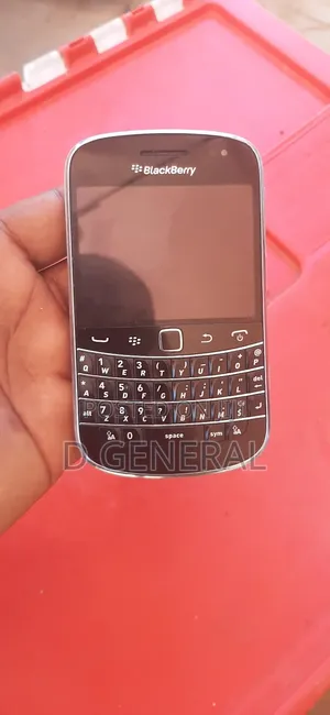 BlackBerry Bold Touch 9900 8 GB Black