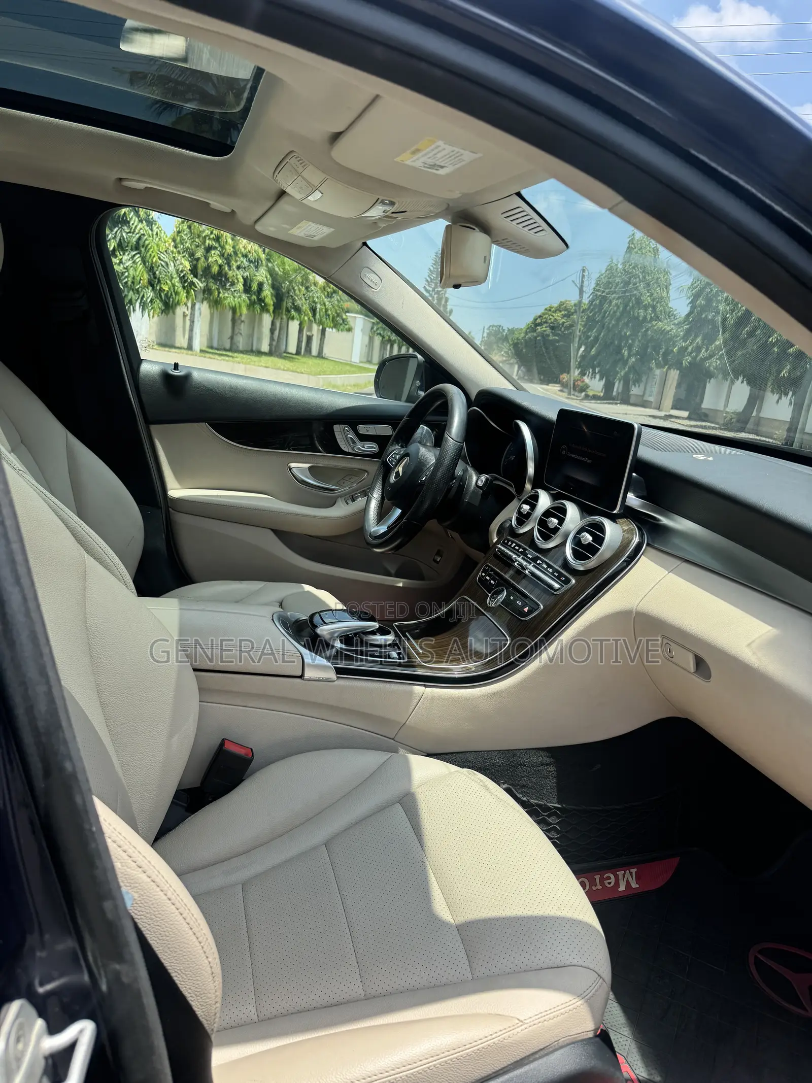 Mercedes-Benz C300 Luxury 4dr AWD 4Matic Sedan (2.0L 4cyl 7A) 2015 Blue