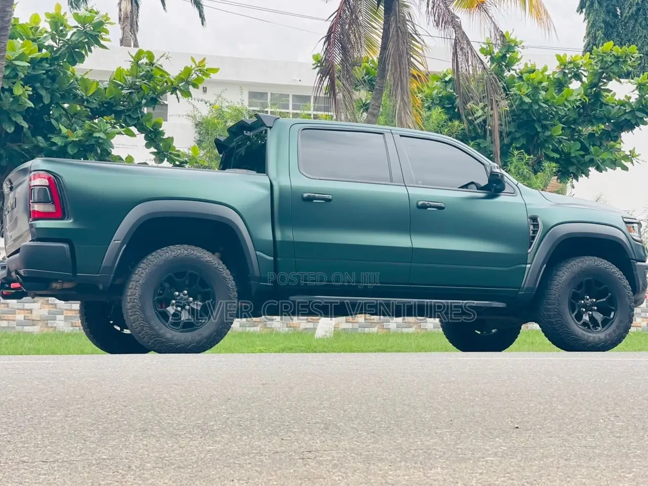 RAM 1500 TRX Crew Cab 4WD SB 2024 Gray