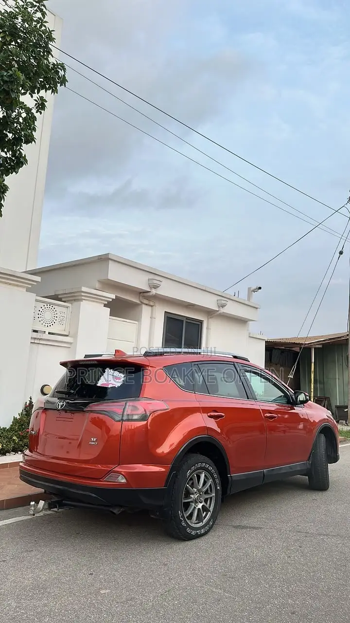 Toyota RAV4 SE 4dr SUV AWD (2.5L 4cyl 6A) 2018 Orange