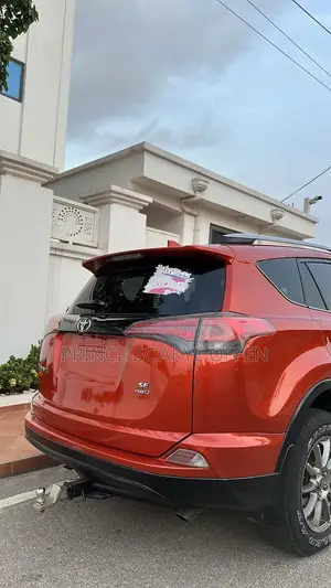 Toyota RAV4 SE 4dr SUV AWD (2.5L 4cyl 6A) 2018 Orange