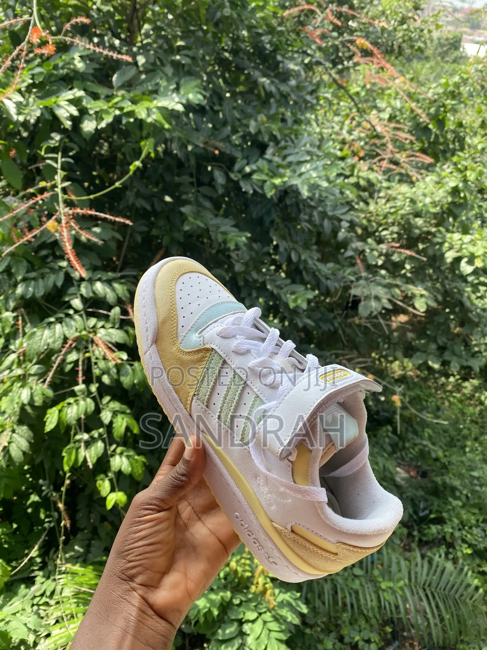 ORIGNIAL ADDIDAS FORUM LOW (Almost White and Yellow)