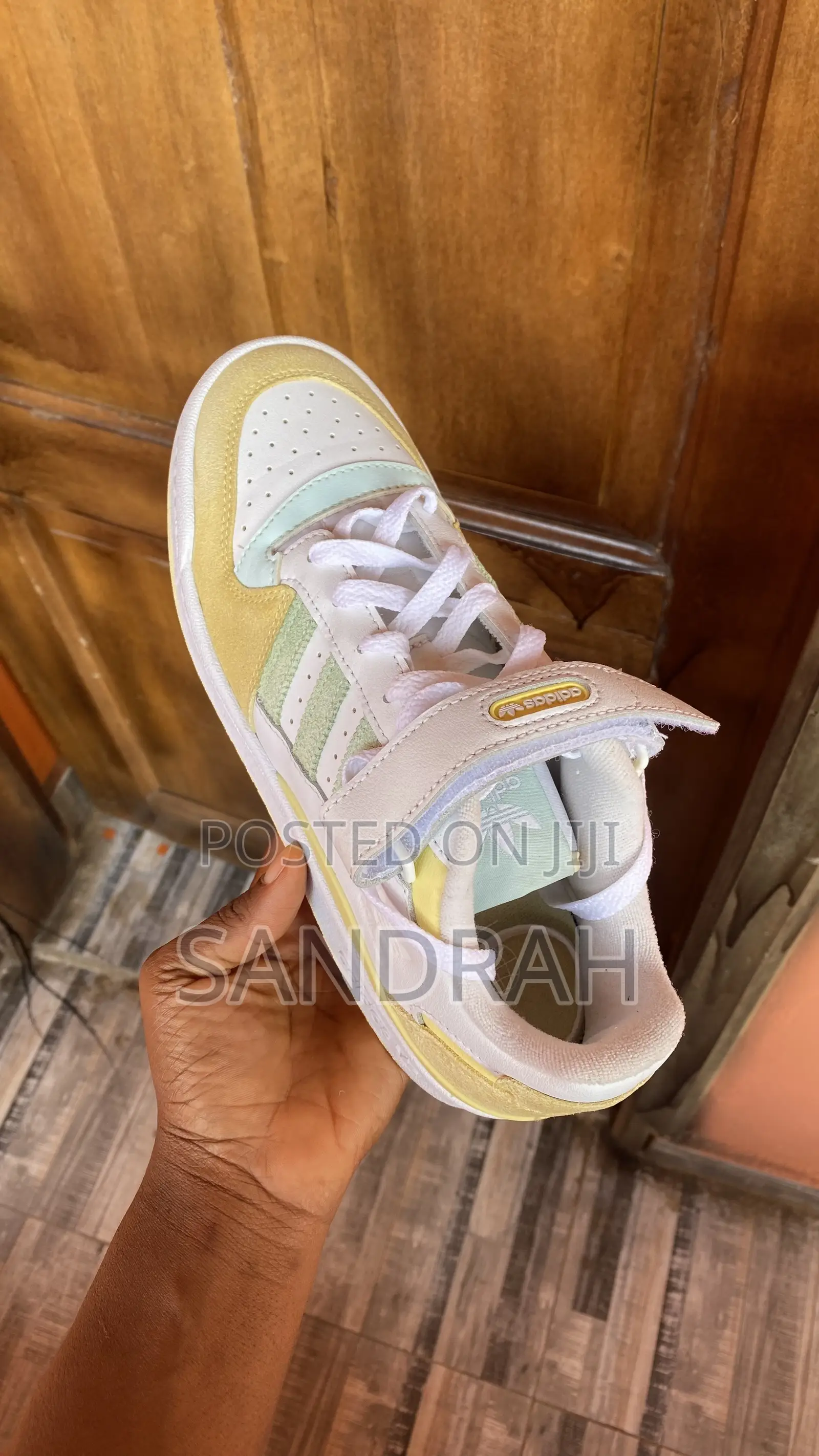 ORIGNIAL ADDIDAS FORUM LOW (Almost White and Yellow)