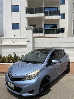 Toyota Vitz 2013 Blue