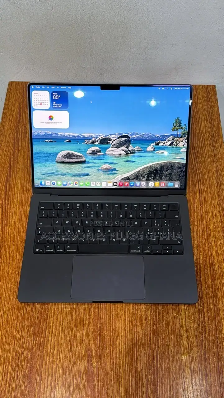 Laptop Apple MacBook Pro 2023 M3 Pro 18GB Apple M3 Pro SSD 512GB