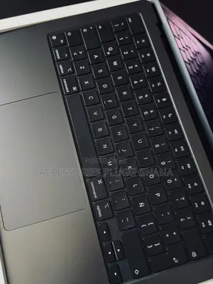 Laptop Apple MacBook Pro 2023 M3 Pro 18GB Apple M3 Pro SSD 512GB