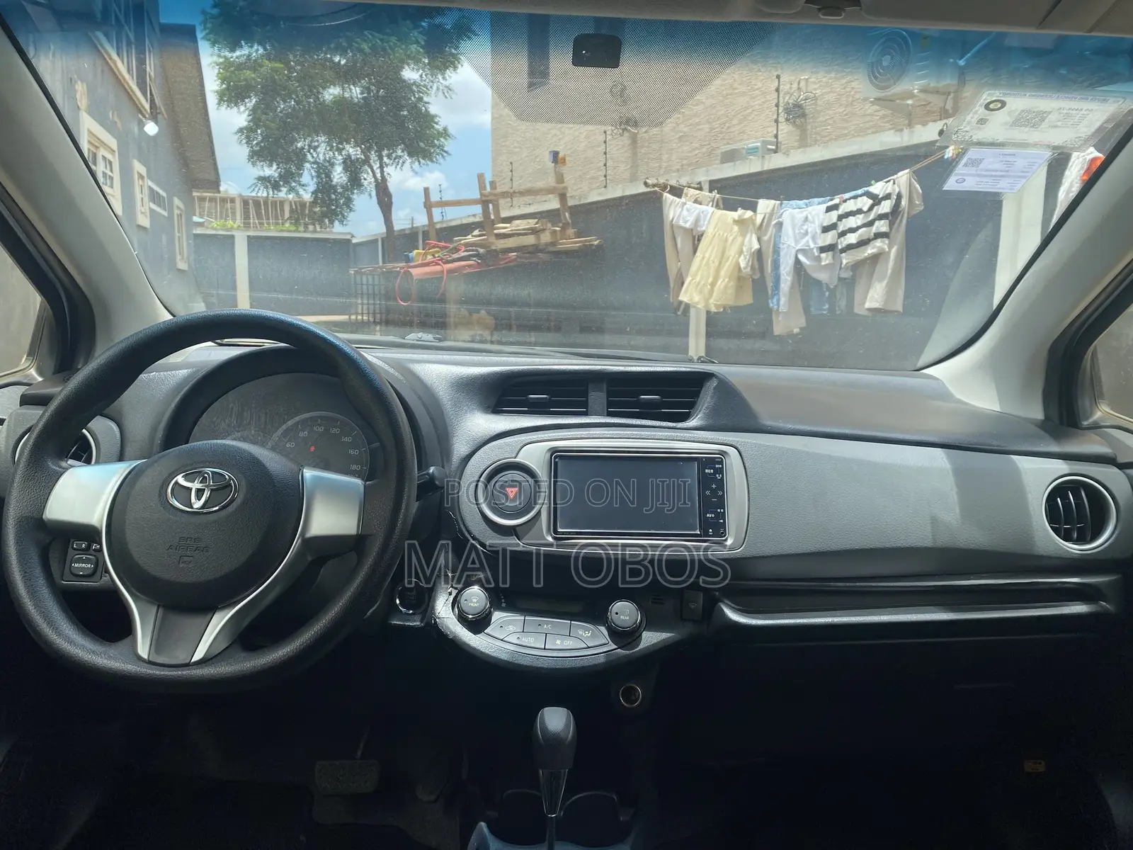 Toyota Vitz 2010 Silver