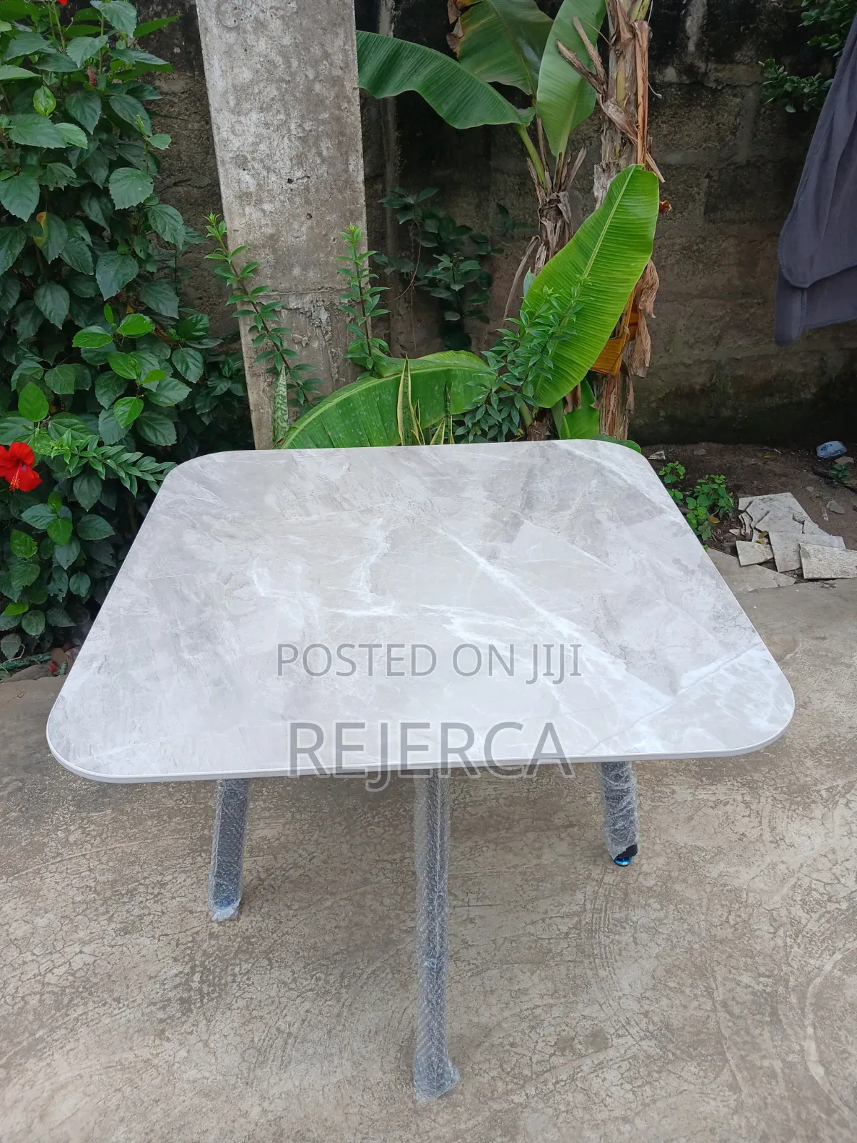 Affordable Dinning Table
