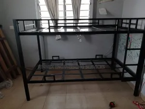 11/2 Quality Metal Bed
