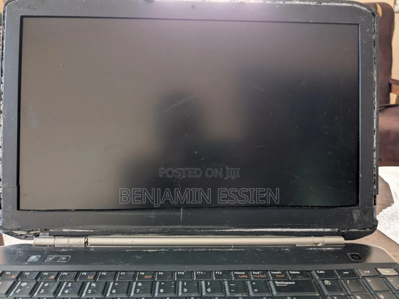 Dell Latitude 5520 Screen