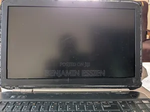 Dell Latitude 5520 Screen