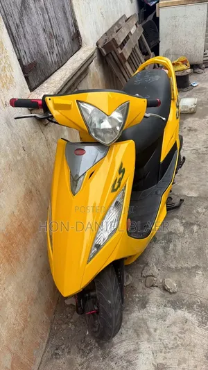 Kymco 2021 Yellow