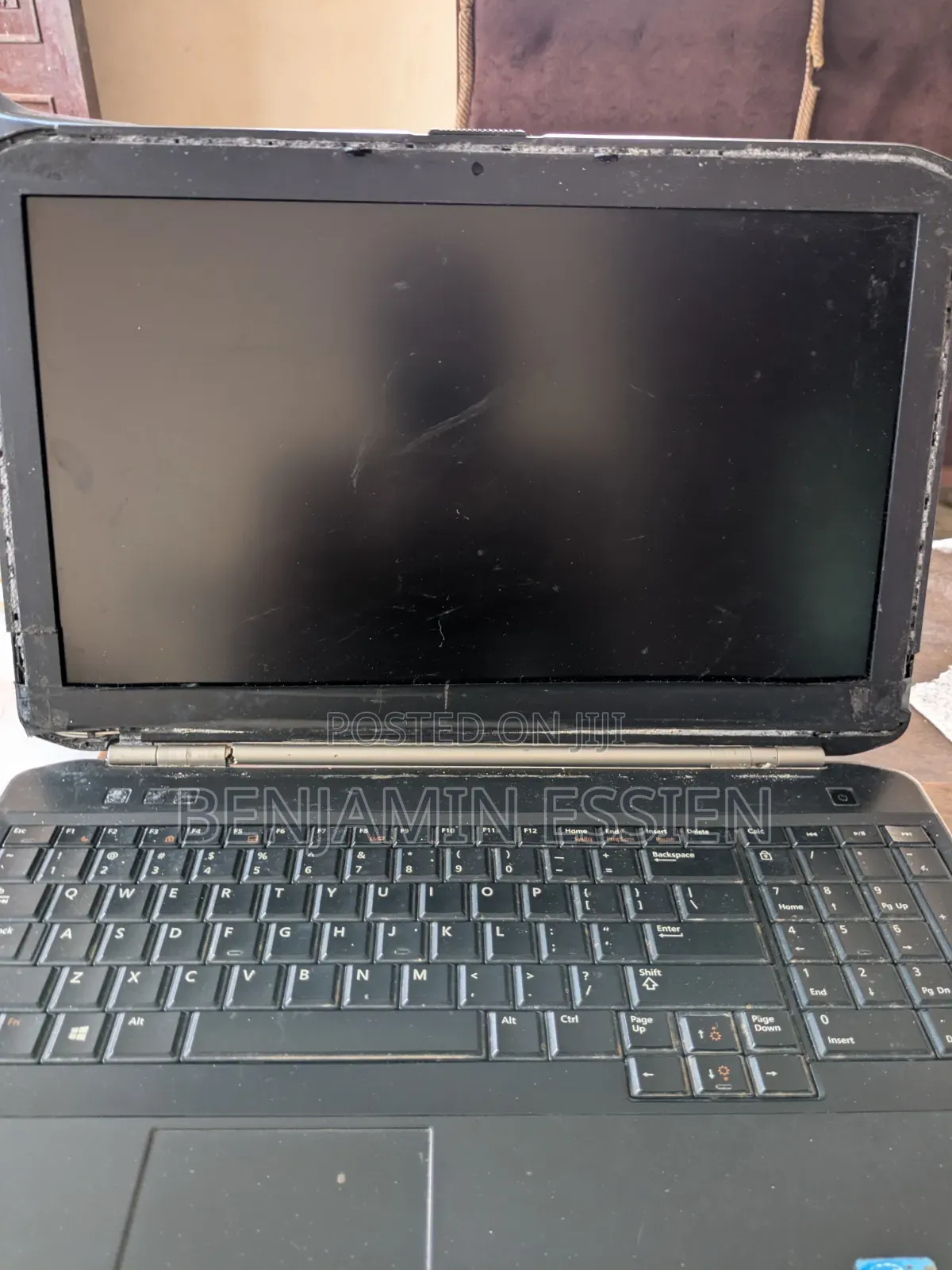 Dell Latitude 5520 Screen