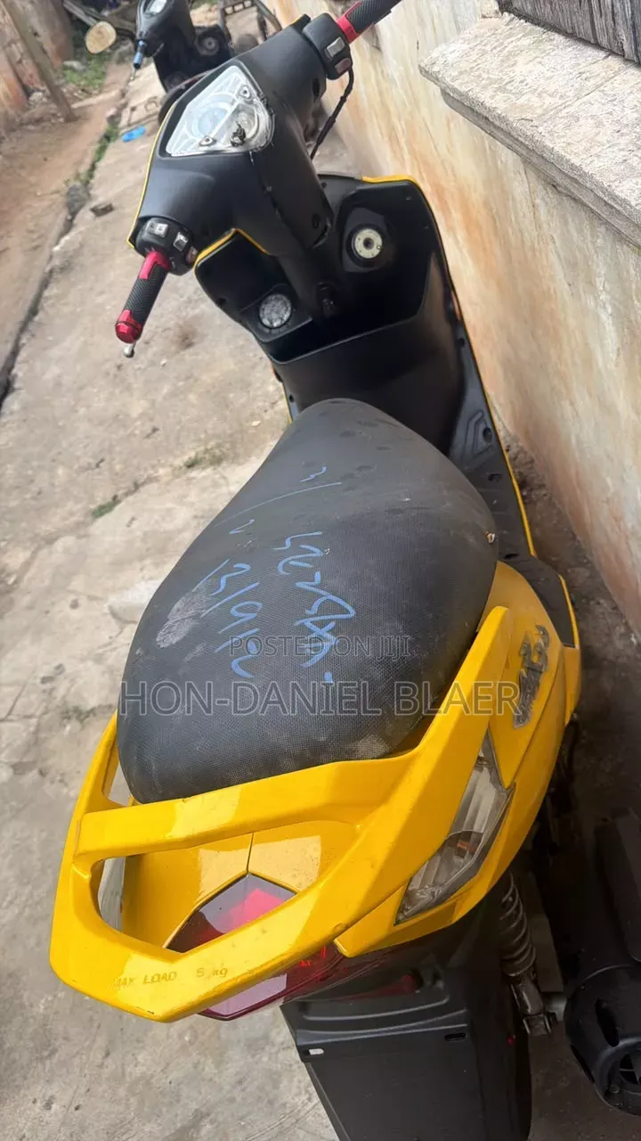 Kymco 2021 Yellow