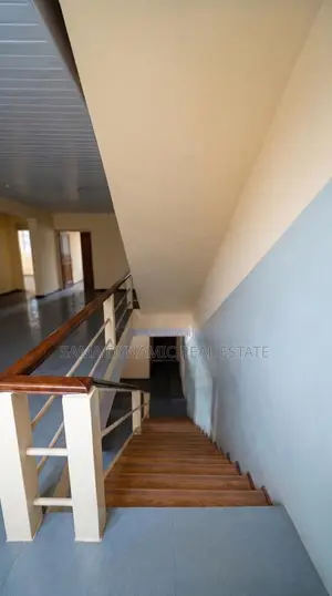 12bdrm House in Cantonment, Cantonments for rent