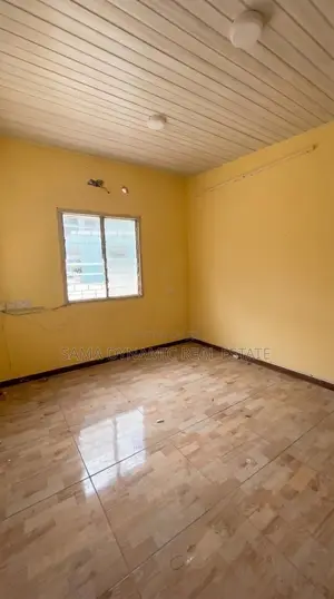 12bdrm House in Cantonment, Cantonments for rent
