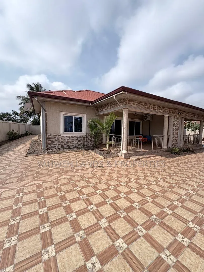 2bdrm Apartment in Ayikwe Otu Estate, New Site for rent