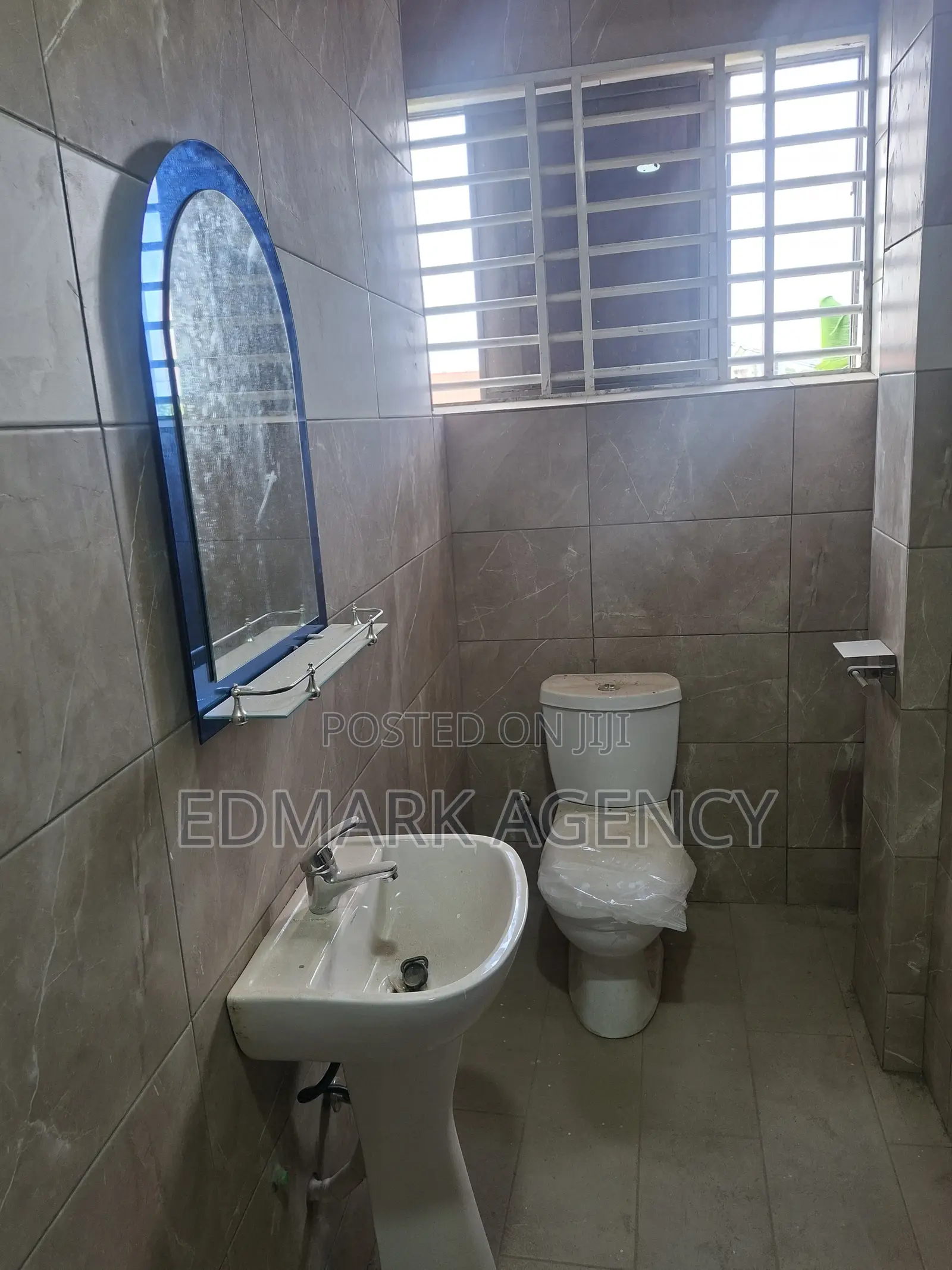 2bdrm Apartment in Atomic Down, Accra Metropolitan for rent