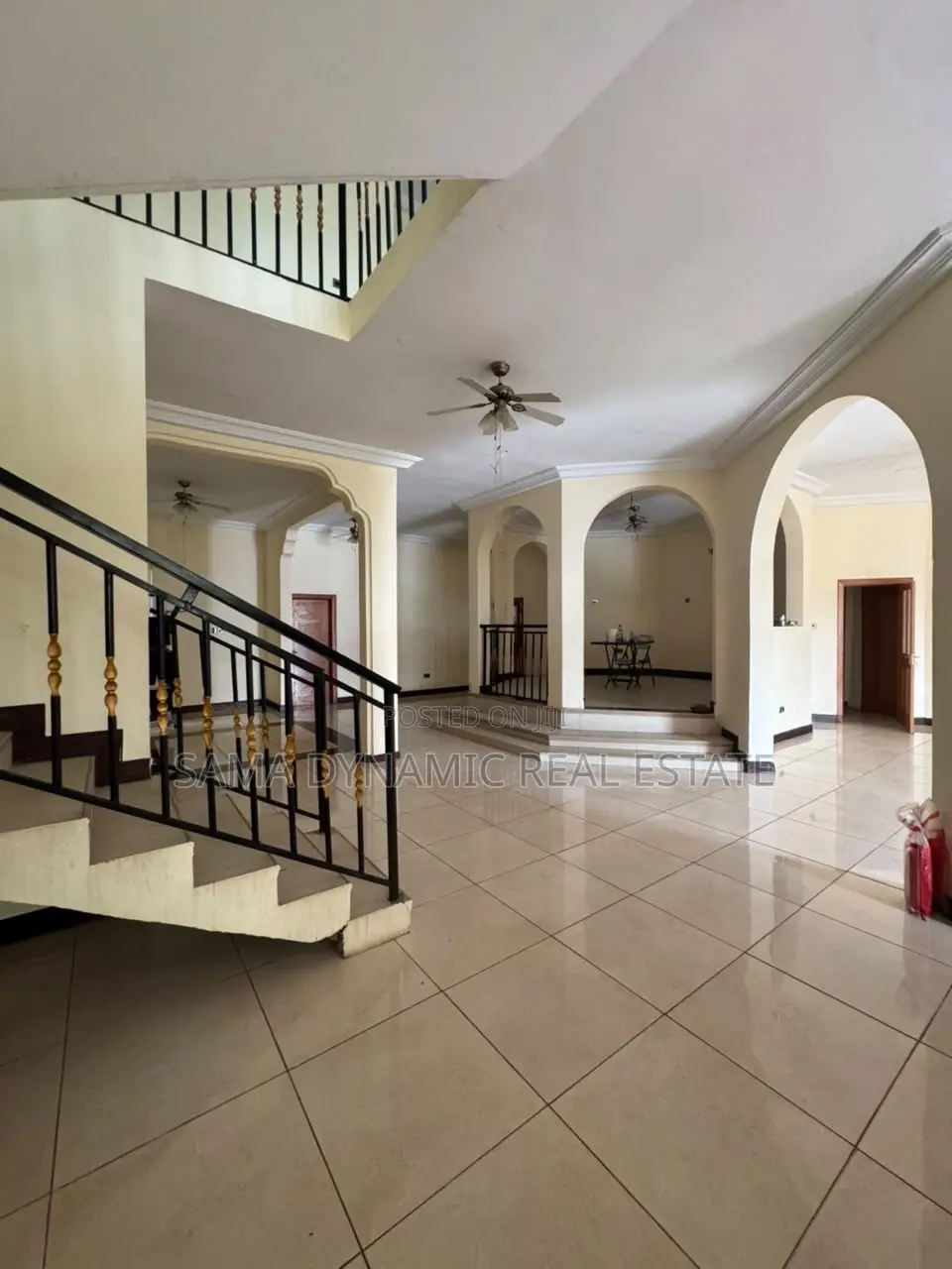 5bdrm House in Airport Hills for rent
