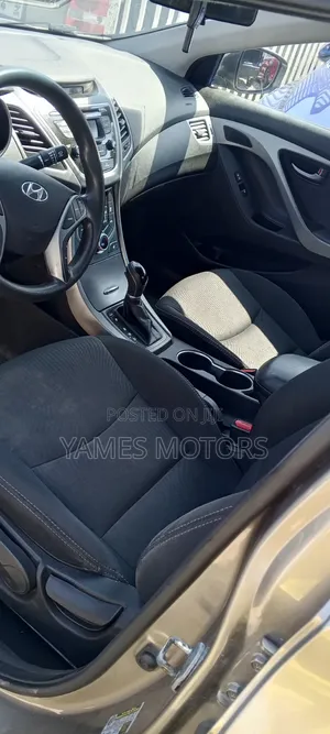Hyundai Elantra 2015 Brown