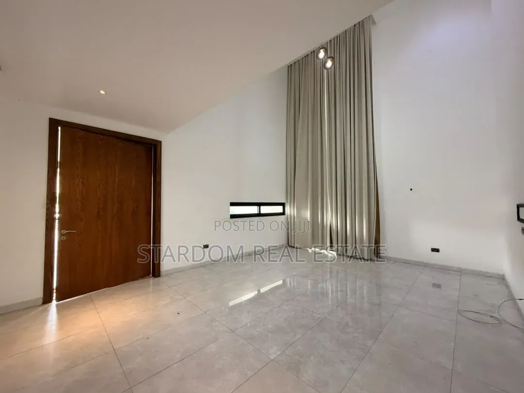 3bdrm Duplex in Ashaley Botwe, Nmai-Dzorn for rent