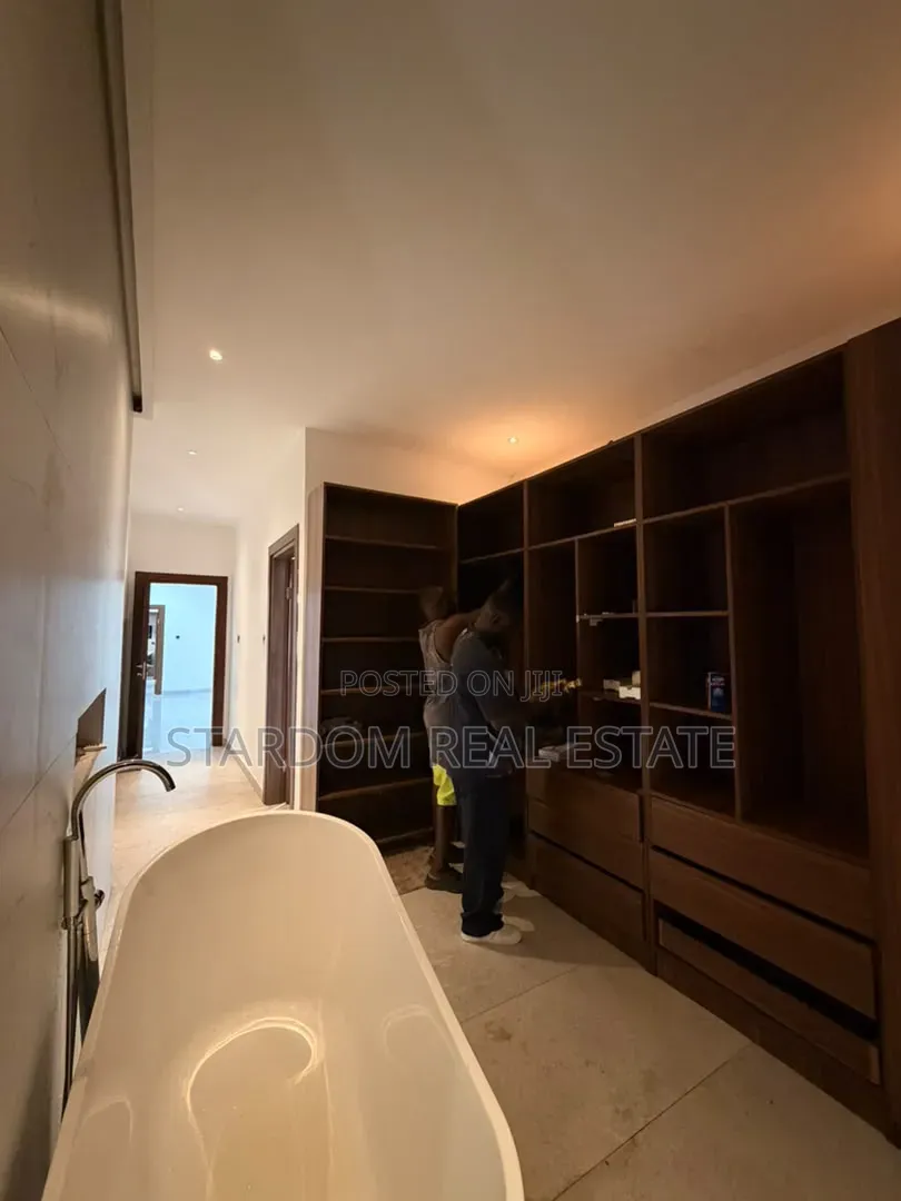 3bdrm Duplex in Ashaley Botwe, Nmai-Dzorn for rent