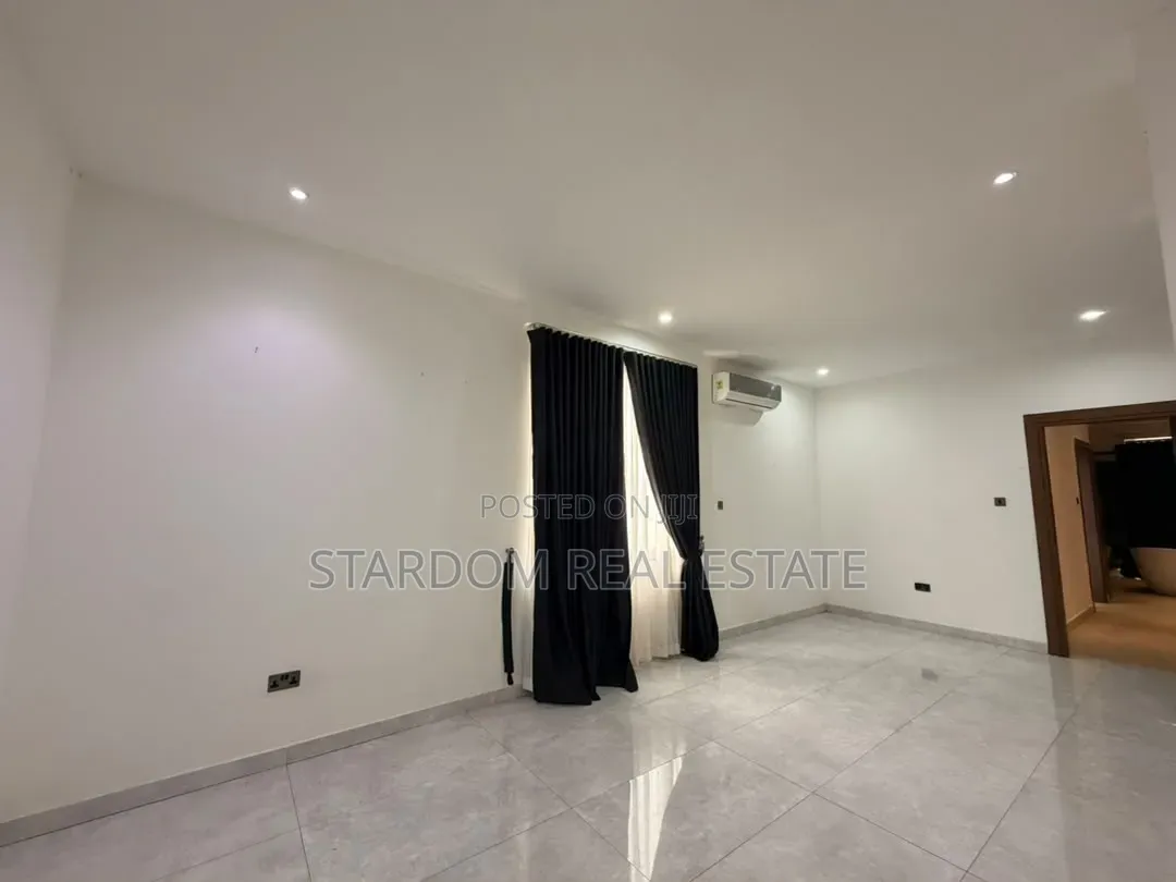 3bdrm Duplex in Ashaley Botwe, Nmai-Dzorn for rent