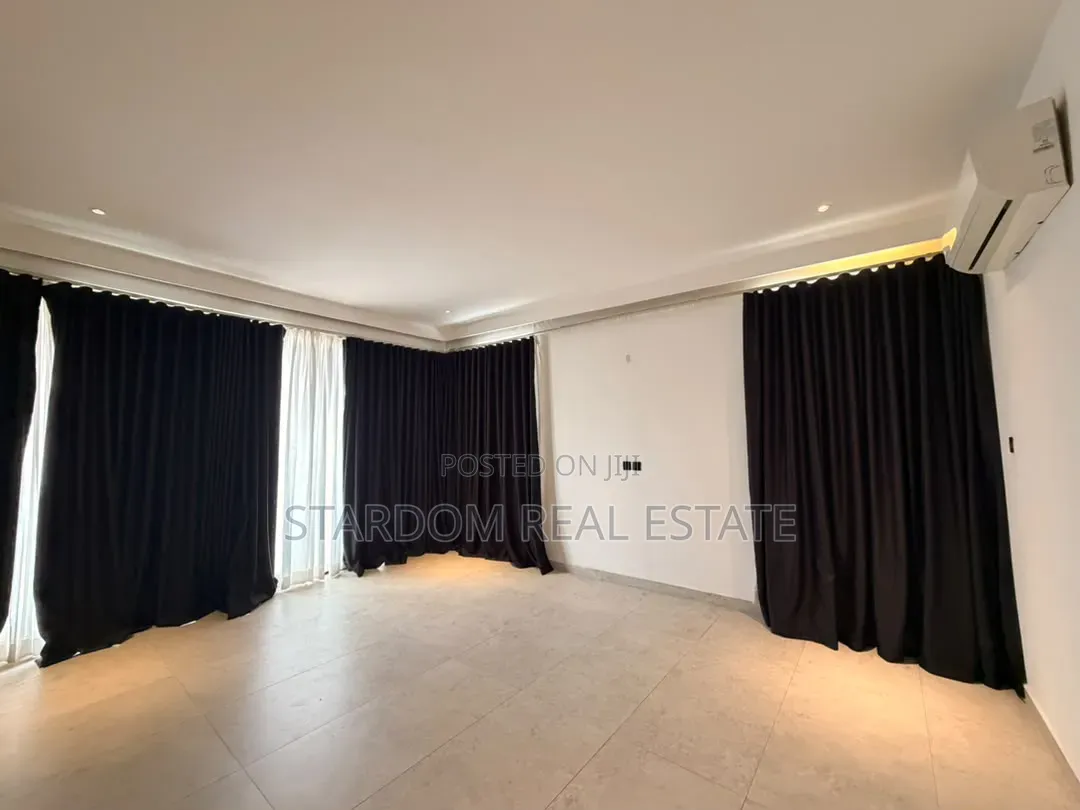 3bdrm Duplex in Ashaley Botwe, Nmai-Dzorn for rent