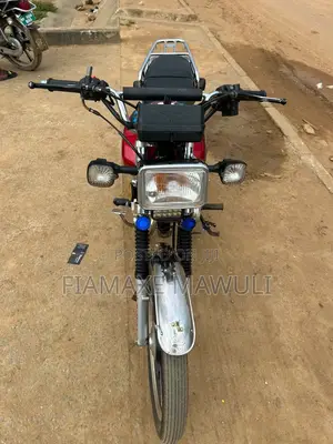 Royal RY125 2020 Red