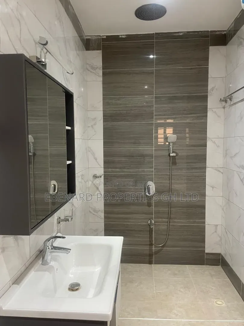 4bdrm House in Ebenard Properties, Lashibi for rent