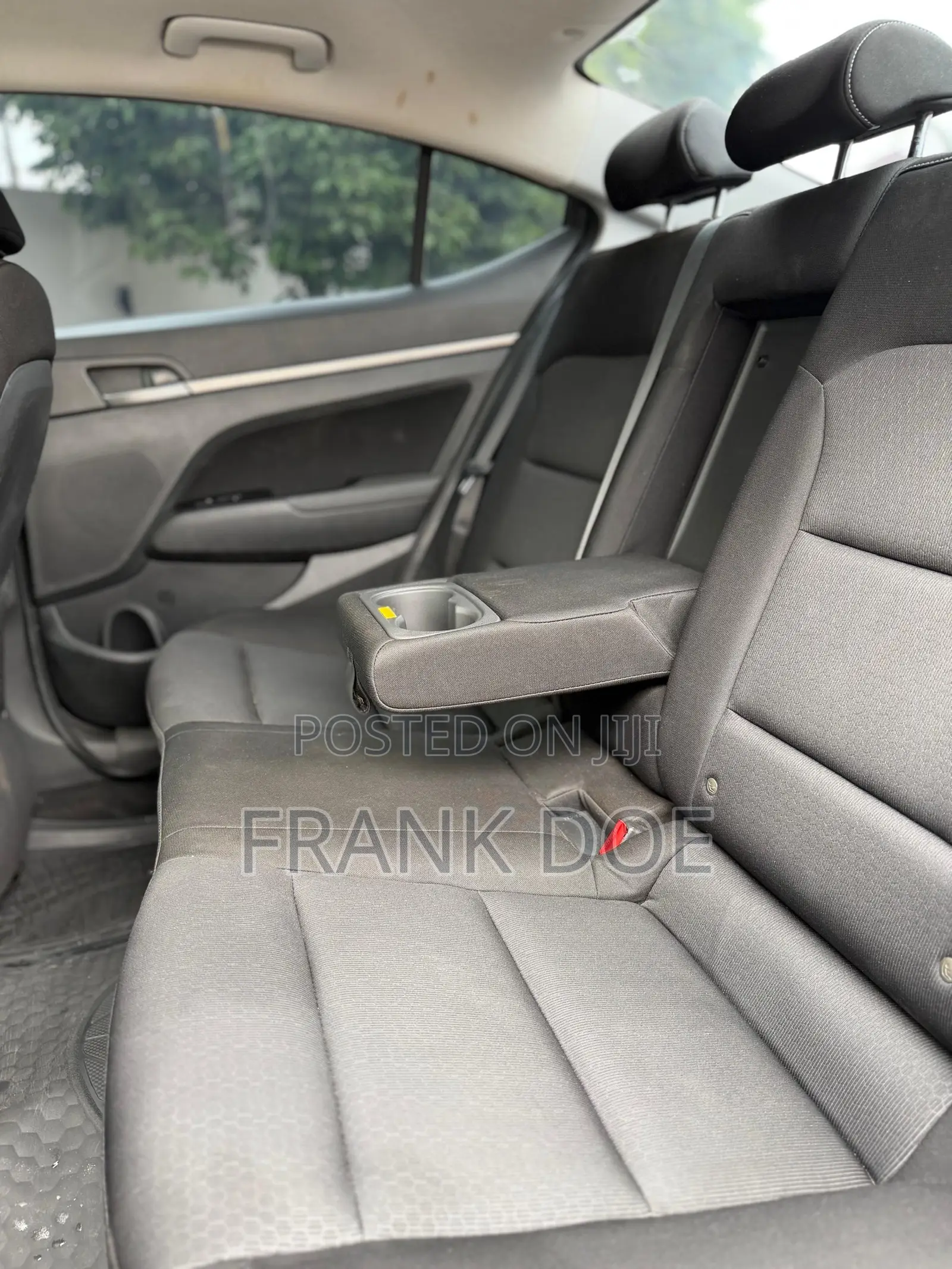 Hyundai Elantra SE Sedan FWD (2.0L 4cyl 6M) 2017 Gray