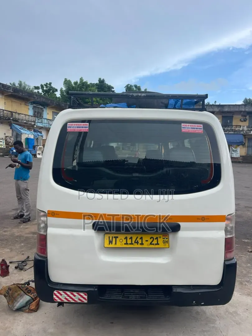 Nissan Caravan (Urvan) 2012 White