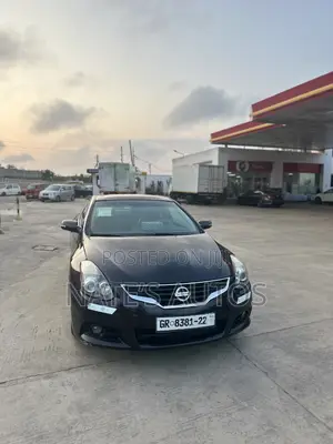 Nissan Altima Coupe 2.5 S 2013 Black